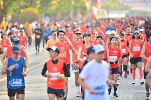 BIB: 25788, 20197
                            <button type="button" onclick="openModal(12775605)" class="btn btn-primary btn-sm float-right btn-popup" data-toggle="modal" data-target=".modal-high-quality">
                        <i class="fas fa-shopping-cart"></i> Add to Cart
                    </button>
                                            <button type="button" onclick="isThisMe(12775605, true)" class="btn btn-success btn-sm float-right btn-popup btn-isme hidden" data-toggle="tooltip" data-placement="bottom" title="นี่คือรูปของคุณใช่ไหม คลิกที่นี่เพื่อเอาเข้าอัลบั้ม">
                        <i class="fas fa-plus"></i> Add to album
                    </button>
                    <button type="button" onclick="isThisMe(12775605, false)" class="btn btn-warning btn-sm float-right btn-popup btn-isnotme hidden">
                        <i class="fas fa-ban"></i> Remove from album
                    </button>